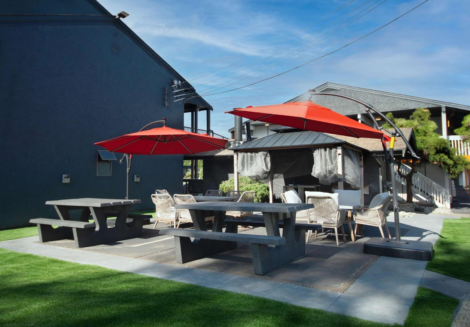 Coast Courtenay Hotel 외부 사진
