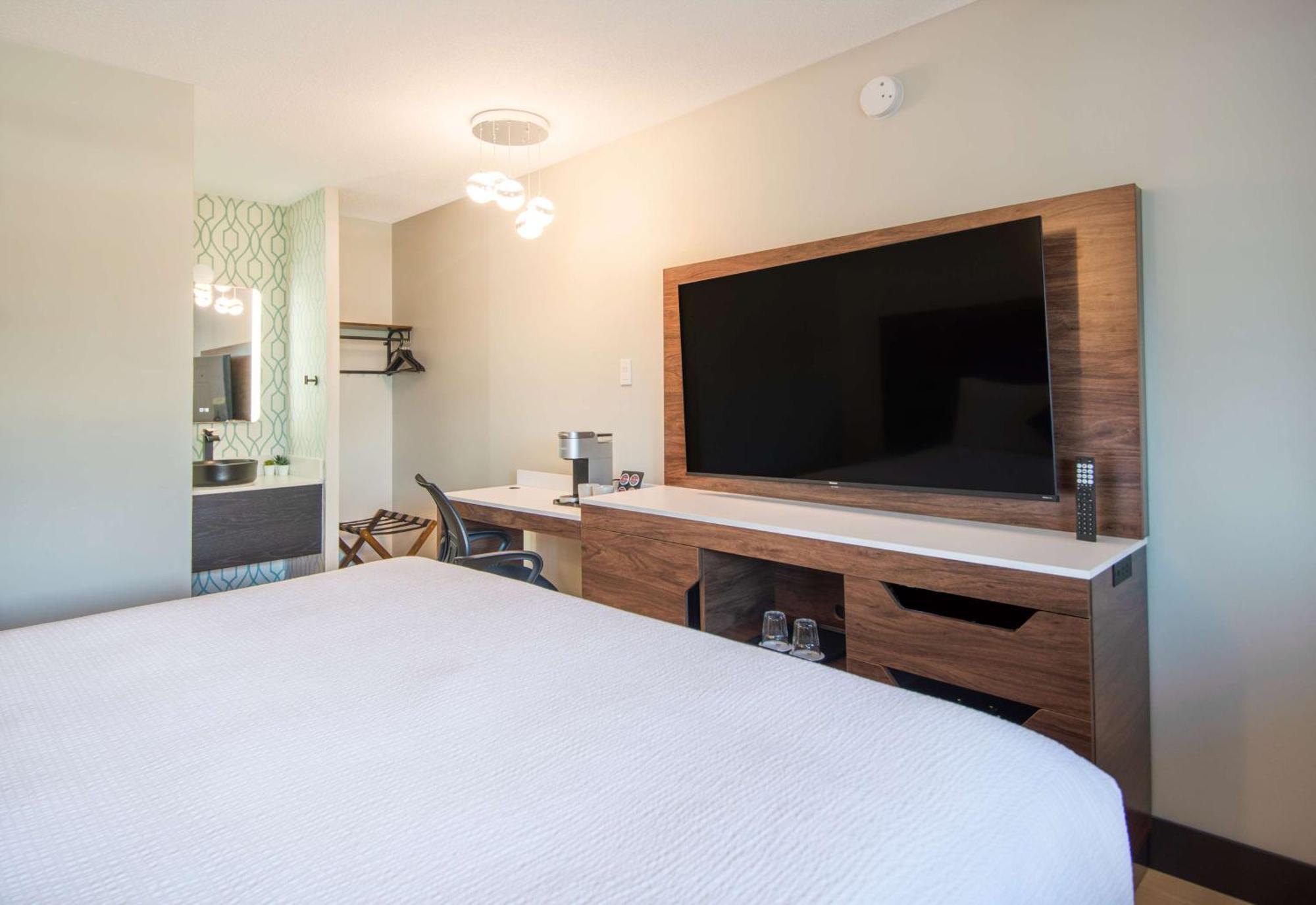 Coast Courtenay Hotel 외부 사진